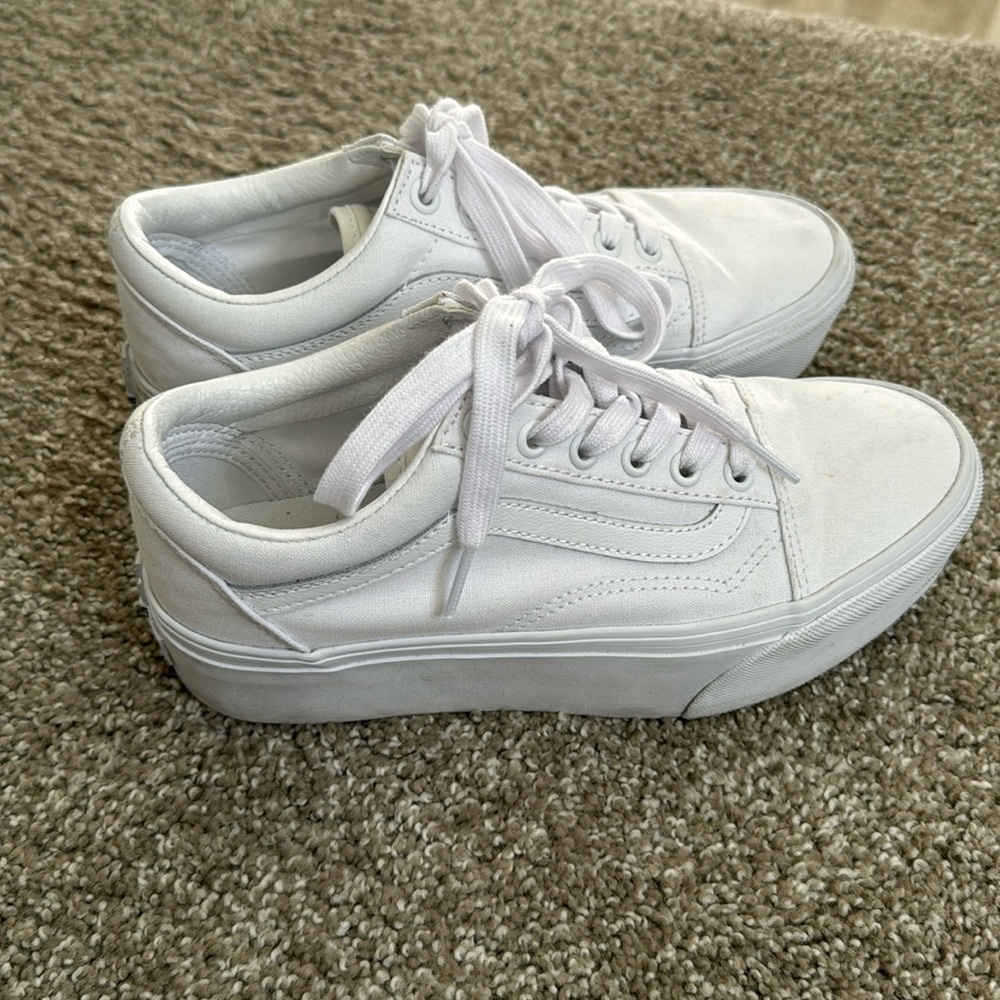 Women’s stackform platform vans